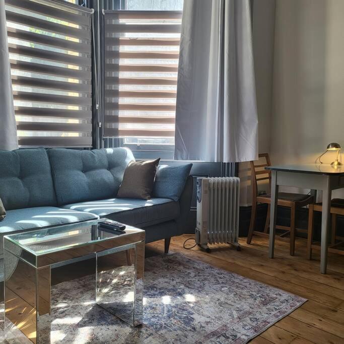 21 Mini Loft Apartment - Great Location - Comfy King Size Bed Брайтонн Экстерьер фото